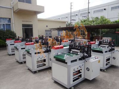利瀚全自動(dòng)絨布手套機(jī) 高效生產(chǎn)，現(xiàn)機(jī)供應(yīng)